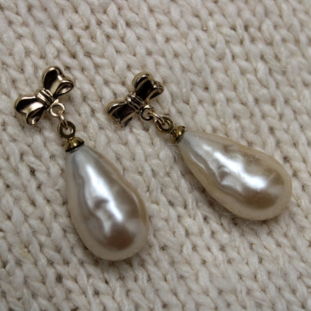 Elegant Gold Filled Bow Studs with Vintage Pearl Drops